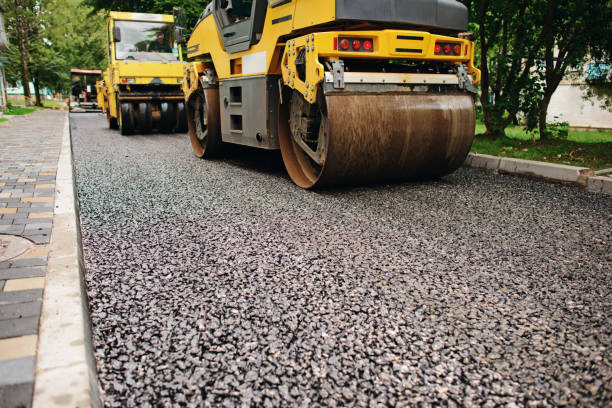 Best Permeable Paver Driveway  in Mbria, CA